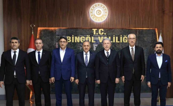 TBMM Milli Savunma Komisyonu Başkanı Akar, Bingöl Valiliğini ziyaret etti