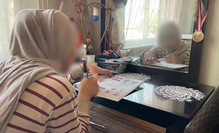 Tesettürlü öğrencisine ’Karabaş’ diye hitap ettiği iddia edilen öğretmen açığa alındı