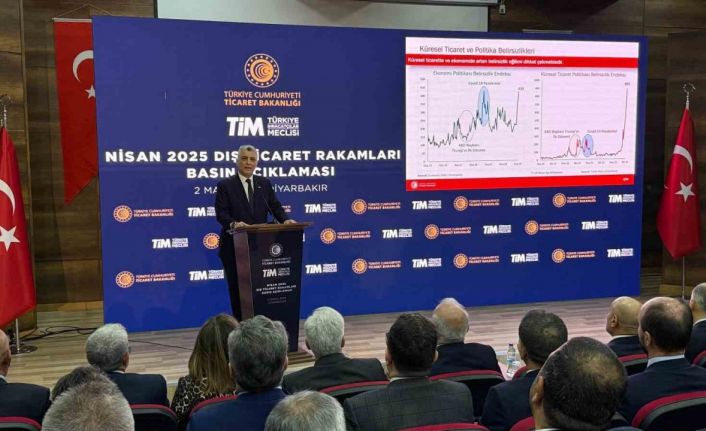 Ticaret Bakanı Bolat: "Nisanda mal ihracatımız geçen yılın aynı ayına göre yüzde 8,5 artışla 20,9 milyar dolara yükselmiştir"