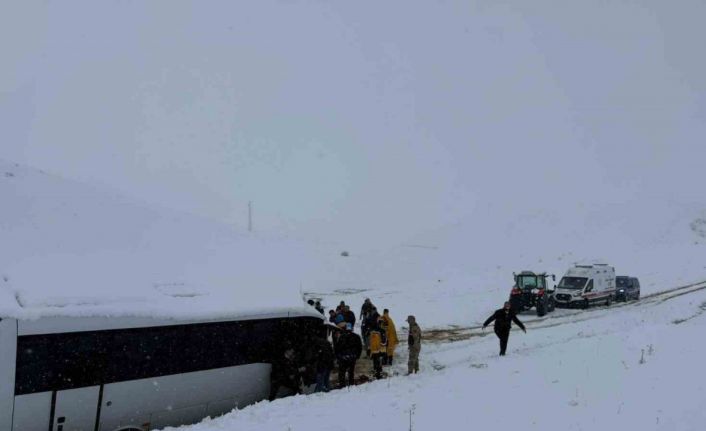 Trabzonspor taraftarı kupa yolunda karlı yolda mahsur kaldı