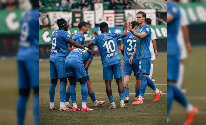 Trendyol Süper Lig: Çaykur Rizespor: 1 - Hatayspor: 0 (İlk yarı)