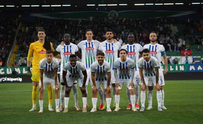 Trendyol Süper Lig: Çaykur Rizespor: 2 - Göztepe: 2 (İlk yarı)