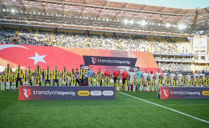 Trendyol Süper Lig: Fenerbahçe: 0 - Eyüpspor: 0 (Maç devam ediyor)