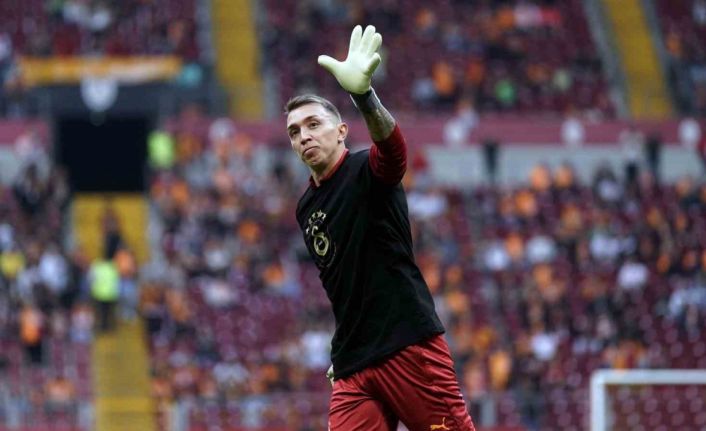 Trendyol Süper Lig: Galatasaray: 0 - Başakşehir: 0 (Maç devam ediyor)