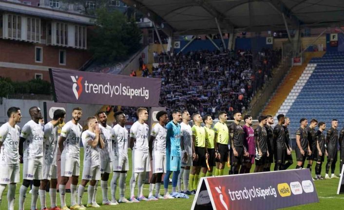 Trendyol Süper Lig: Kasımpaşa: 1 - Trabzonspor: 0 (Maç devam ediyor)