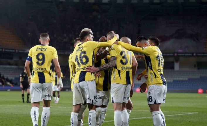 Trendyol Süper Lig: RAMS Başakşehir: 1 - Fenerbahçe: 4 (Maç sonucu)