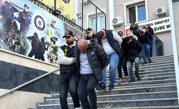 Turistlerin paralarını kontrol etme bahanesiyle çaldıkları tespit edilen suç örgütüne yönelik yürütülen soruşturma tamamlandı