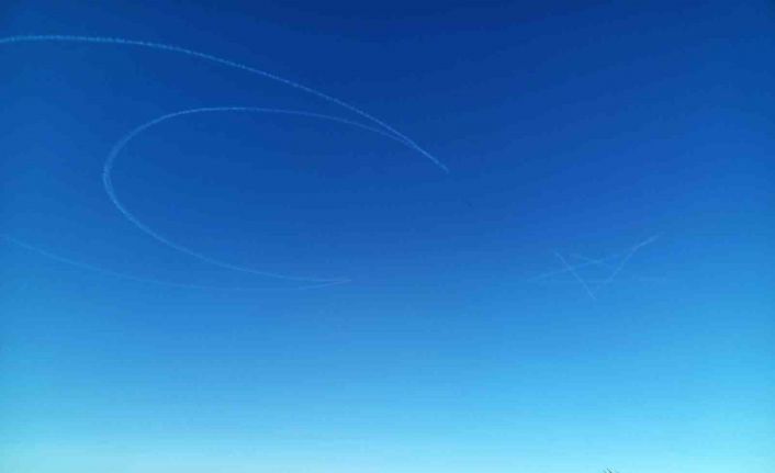 Türk Yıldızları Samsun semalarında ay-yıldız çizdi