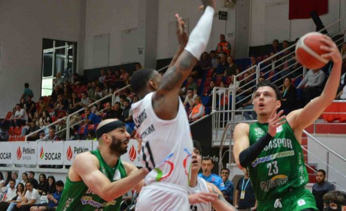Türkiye Sigorta Basketbol Süper Ligi: Aliağa Petkimspor: 86 - Bursaspor: 95