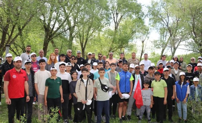 Tutak’ta "Gençlik Haftası" etkinlikleri kapsamında bisiklet turu düzenlendi