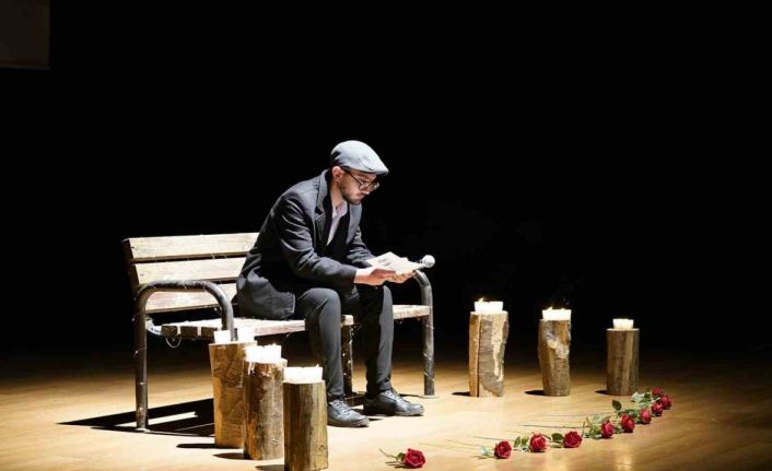 Uluslararası öğrenciler Türk kültürünü sahnede tanıdı