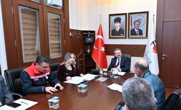 Vali Aksoy, Halk Günü Toplantısı’nda vatandaşlarla buluştu