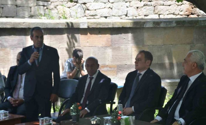 Vali Avni Çakır: "Gönül birliği ile aşamayacağımız hiçbir engel yoktur"