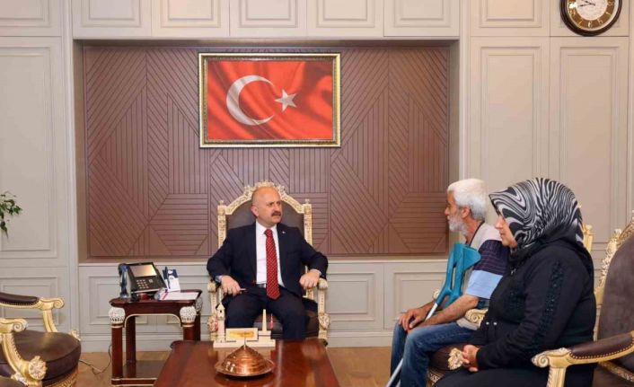 Vali Varol vatandaşların taleplerini dinleniyor