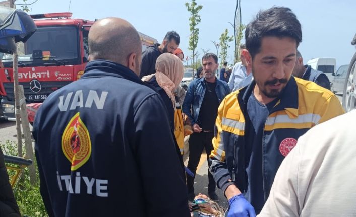 Van’da trafik kazası: 3 yaralı