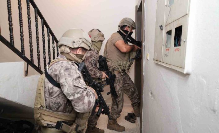 Vatandaşların hesap bilgilerini satan şebeke çökertildi: 33 gözaltı