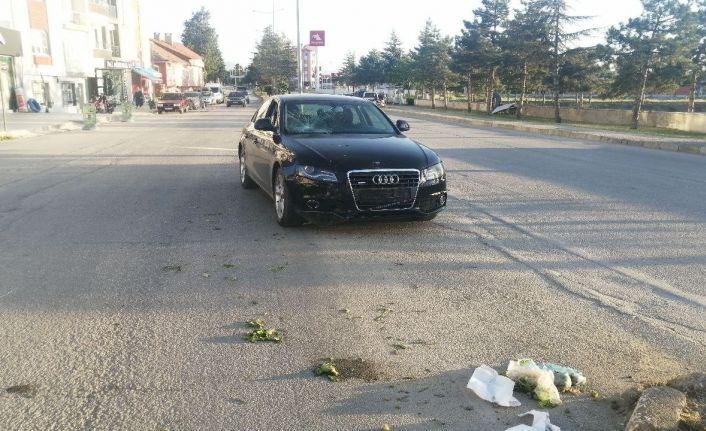 Yalvaç’ta otomobil ile motosiklet çarpıştı: 1 yaralı