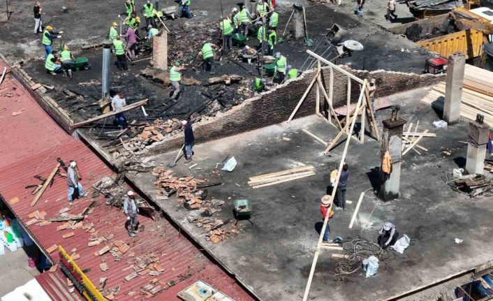 Yangında zarar gören işyerlerinde çalışmalar sürüyor