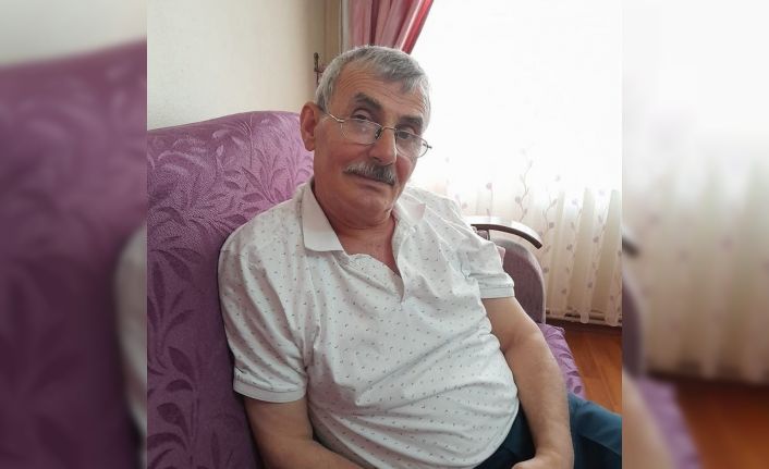 Yere yığıldı, üzerinden otomobil geçti: Kaza anı kamerada