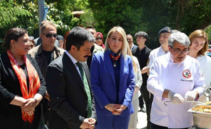 Yöresel Lezzetler Türk Mutfağı Haftası’na ’Ahi çorbası’ damga vurdu