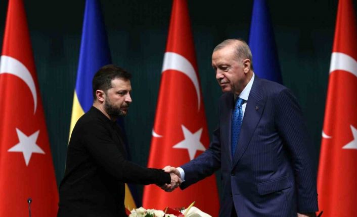 Zelenskiy: "Erdoğan ile iyi ve son derece kapsamlı bir görüşme gerçekleştirdim"