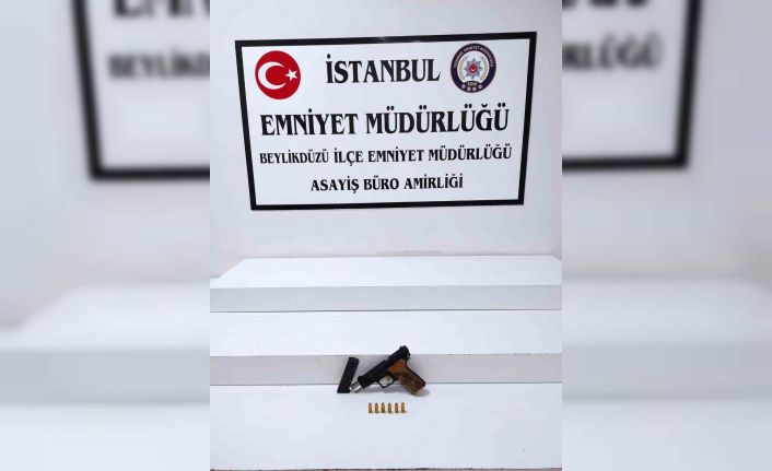 40 bin TL’ye anlaştılar, park halindeki arabayı kurşunladılar: O anlar kamerada