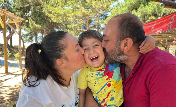 5 yaşındaki Candaş Efe, topuk kanından erken teshisle sağlıklı büyüyor