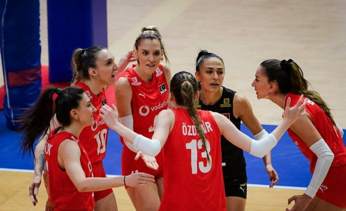 A Milli Kadın Voleybol Takımı, Polonya’yı 3-2 mağlup etti