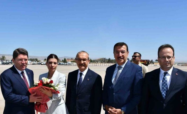 Adalet Bakanı Yılmaz Tunç, Malatya’da temaslarda bulunuyor