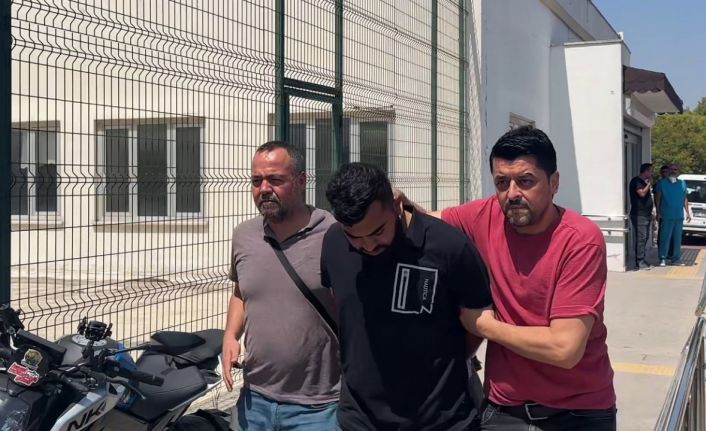 Adana’da 5 kişilik aile uyurken evlerini yakan şüpheli tutuklandı