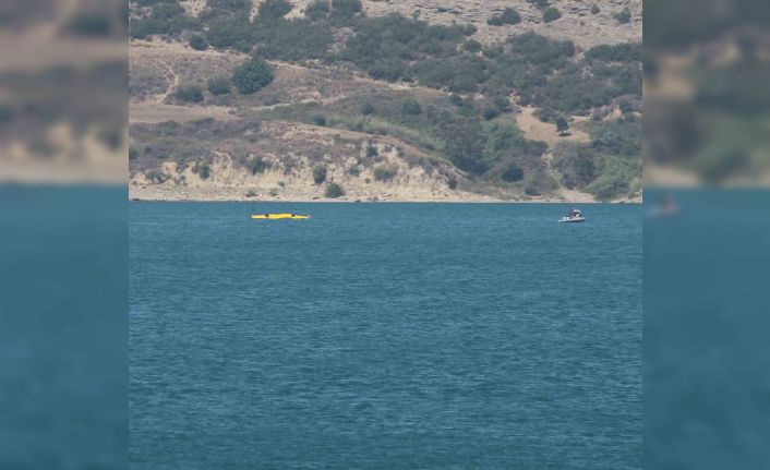 Adana’da düşen uçaktaki 2 pilot kurtarıldı