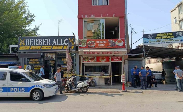 Adana’da evlat vahşeti: Annesini defalarca bıçaklayıp öldürdü