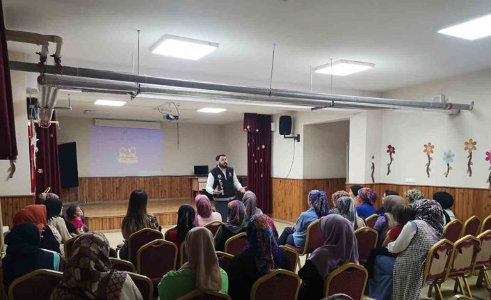 Adana’da uyuşturucuyla mücadele eğitimi