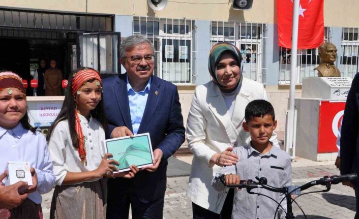 Afyonkarahisar’da 142 bin 592 öğrenci yaz tatiline girdi