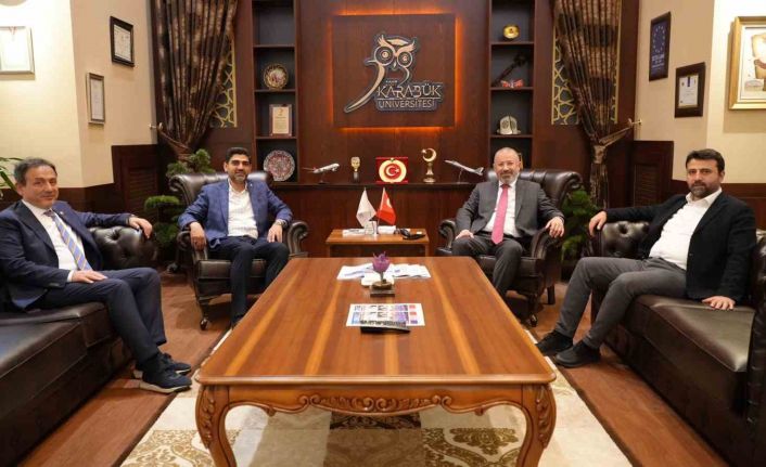 AK Parti Karabük Milletvekilleri ve İl Başkanı, Rektör Kırışık ile bir araya geldi