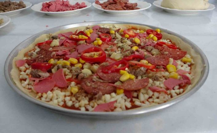 Akçadağ’ın yeni gözdesi: İnce hamurlu pizza, kömbe ve pilavı geride bıraktı
