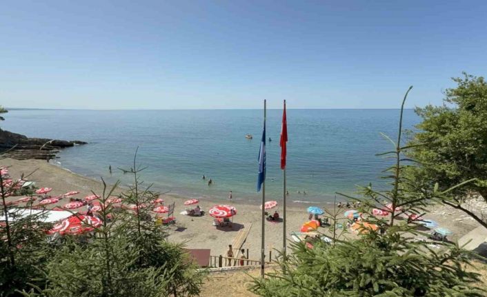 Akçakoca Kale Plajı’na mavi bayrak
