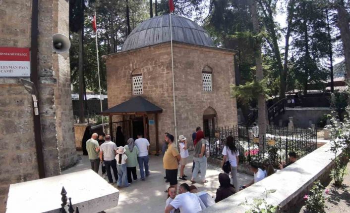 Akşemseddin Hazretleri Türbesine bayram tatilinde yoğun ilgi