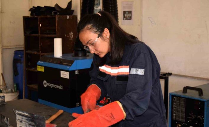 Aliağa’da "Aranan Personel Yetişiyor" programıyla sektöre nitelikli iş gücü kazandırılıyor