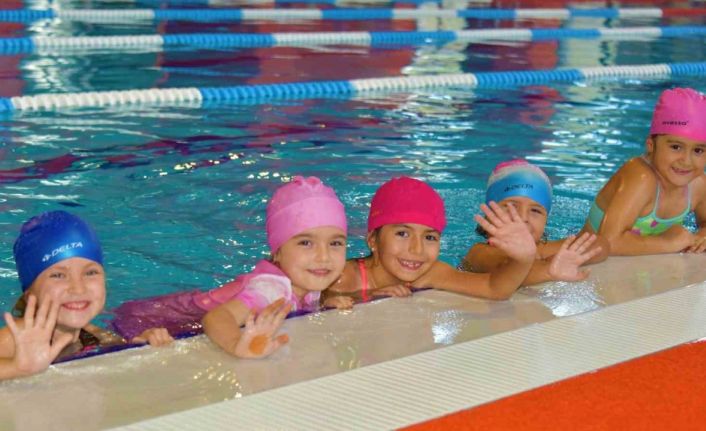 Aliağa’da yaz dönemi yüzme kursları başvuruları başlıyor
