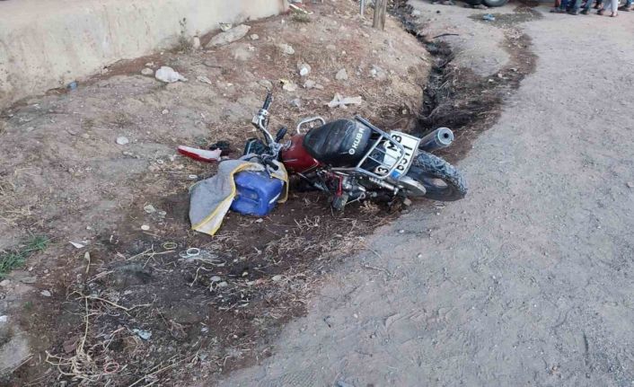 Amasya’da feci kaza: Otomobilin çarptığı motosikletteki kız çocuğu hayatını kaybetti