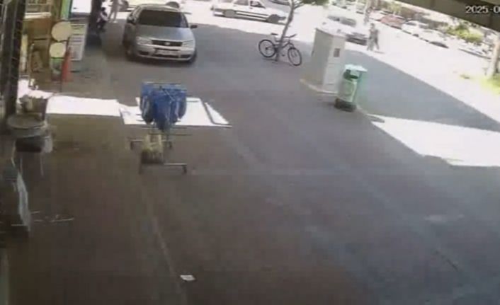 Aniden yola fırlayan bisikletli karşısında sürücünün son anda ki tepkisi kameraya yansıdı