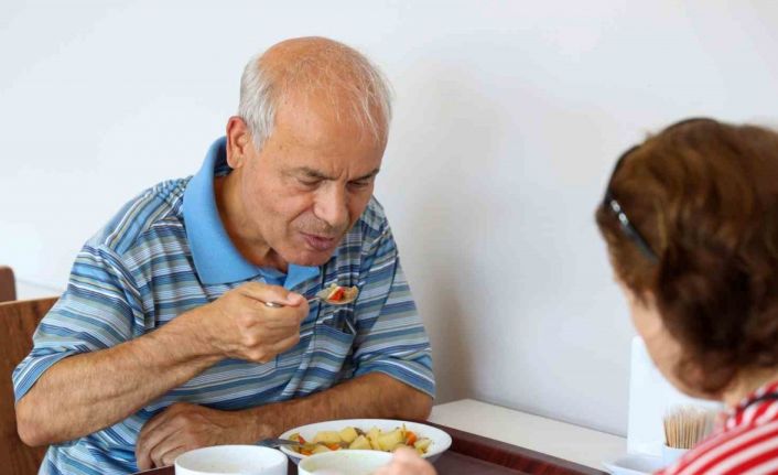 Antalya Büyükşehir Belediyesi Kent Lokantası hizmete girdi