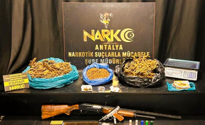 Antalya’da uyuşturucu operasyonu: 11 tutuklama