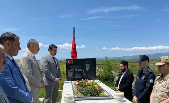 Arpaçay’da şehitler bayramda unutulmadı