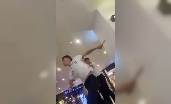 AVM’de dehşet anları: "Çıkartırsam gırtlağına sallarım"