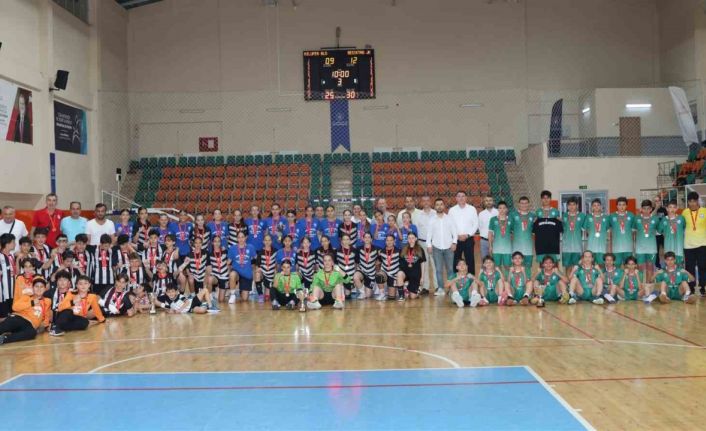 Aydın’da Minikler Kız-Erkek Hentbol Türkiye Şampiyonası tamamlandı