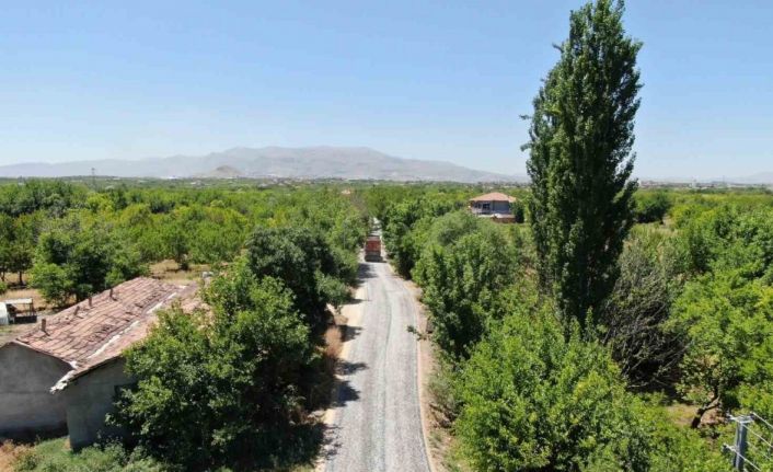 Bahçelievler Mahallesi’nin yol sorunu çözüldü