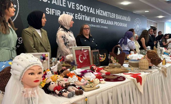 Bakan Göktaş, Başakşehir’de Atık Eğitim ve Uygulama Programı’na katıldı