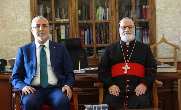 Bakan Işıkhan, Mardin’de din temsilcileri ile bir araya geldi